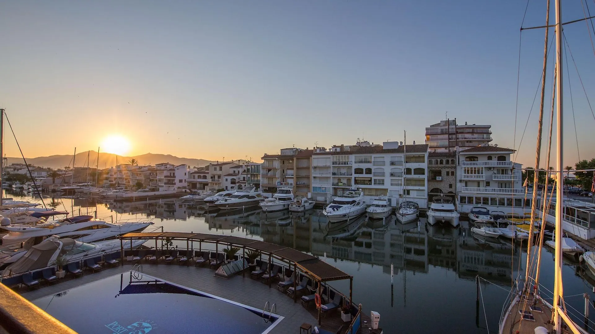 ****  Hotel Port Salins By Pierre & Vacances Empuriabrava Espagne
