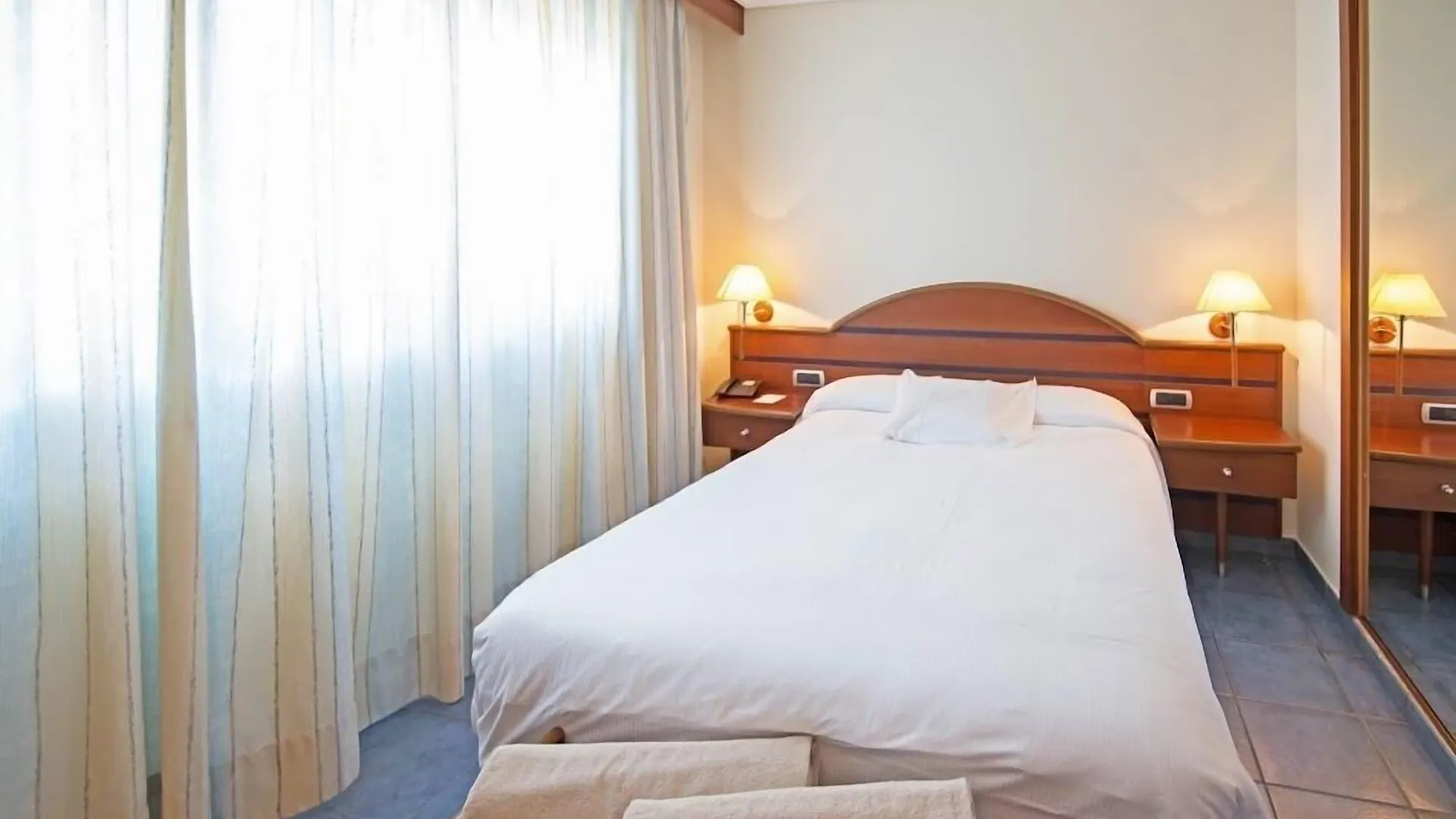 Hotel Port Salins By Pierre & Vacances Empuriabrava Spanje