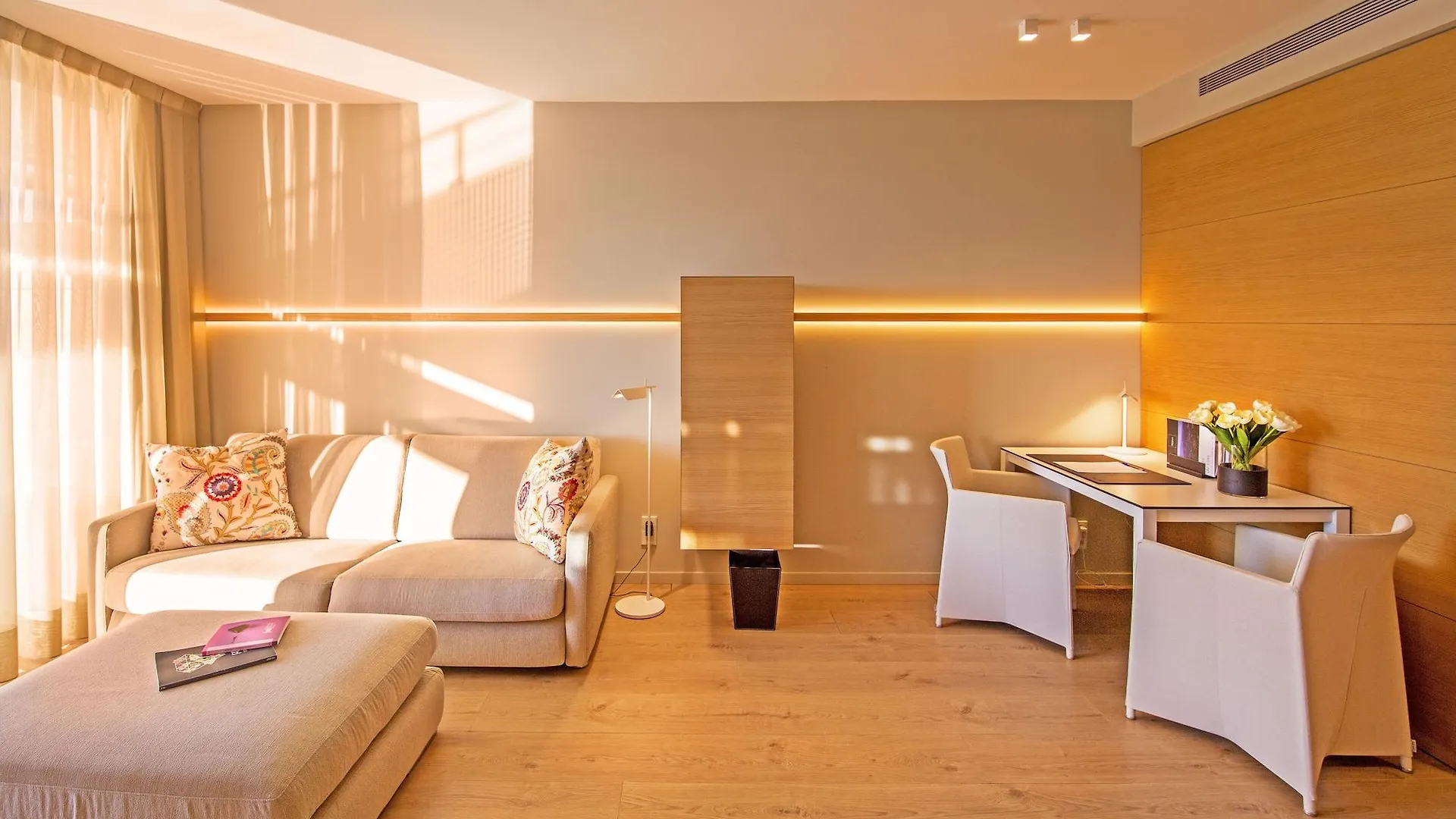 Hotel Port Salins By Pierre & Vacances Empuriabrava
